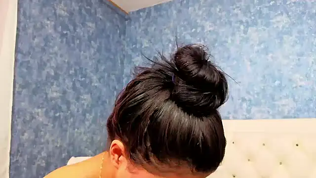 Snapshot of yulissa_girls chatting on 09-12-25, 01:55 yulissa girls online show from 09-12-25, 01:55