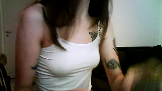 Snapshot of sweetsinxxx chatting on 09-28-25, 03:12 sweetsinxxx online show from 09-28-25, 03:12