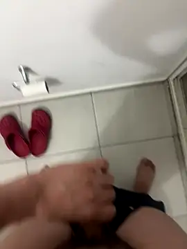 Snapshot of michael877675 chatting on 09-27-25, 08:30 michael877675 online show from 09-27-25, 08:30