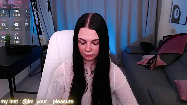 Snapshot of Michela_Fruet chatting on 02-21-26, 01:06 Michela Fruet online show from 02-21-26, 01:06