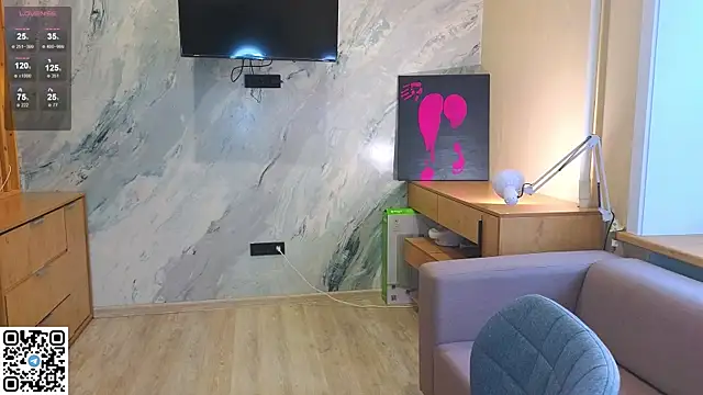 miss bubbles  online show from 10-02-25, 01:12