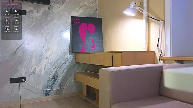 miss bubbles  online show from 10-08-25, 12:30