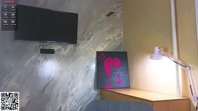 miss bubbles  online show from 10-11-25, 12:32