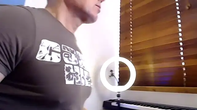 tomfoxcam online show from 11-04-25, 09:30