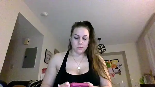 Snapshot of thedevinemama chatting on 02-20-26, 03:03 thedevinemama online show from 02-20-26, 03:03