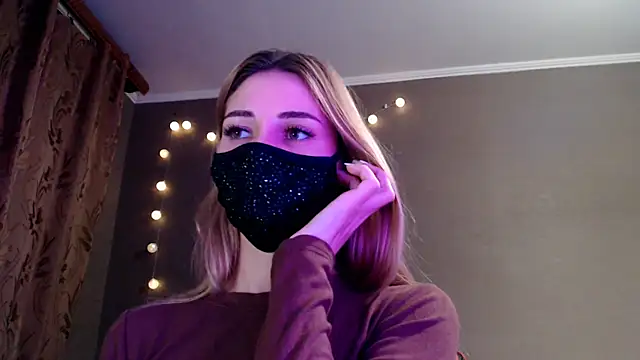 Iris lave online show from 11-30-25, 02:54