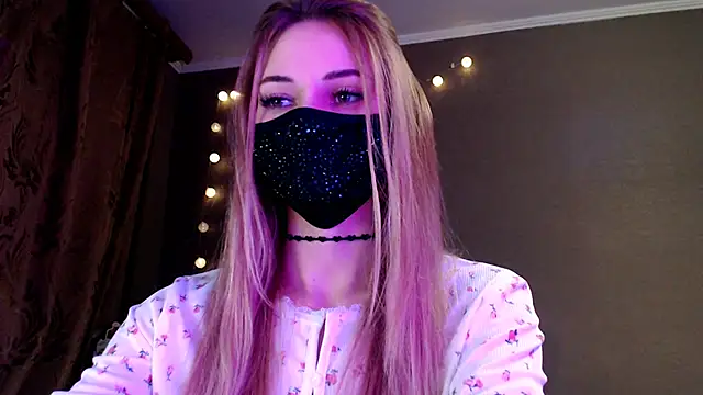 Snapshot of Iris_lave chatting on 01-13-26, 05:07 Iris lave online show from 01-13-26, 05:07