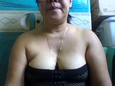 mommasexy29 online show from 09-27-25, 04:39