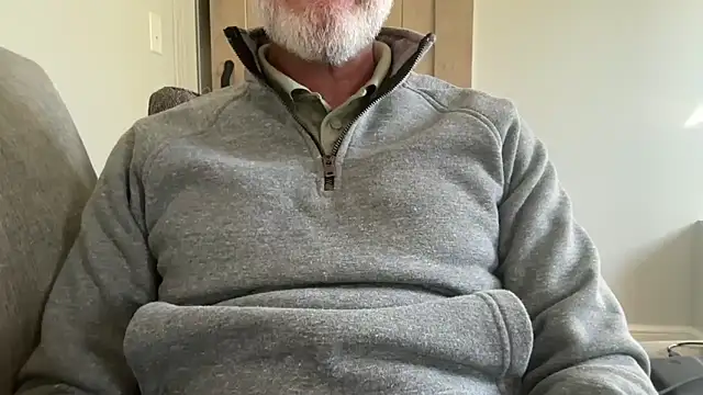 Snapshot of braselton06 chatting on 10-27-25, 02:21 braselton06 online show from 10-27-25, 02:21