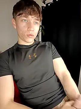 Snapshot of Logan_sixxer chatting on 10-05-25, 05:44 Logan sixxer online show from 10-05-25, 05:44