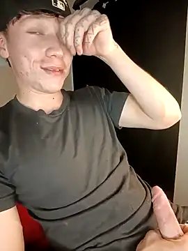 Snapshot of Logan_sixxer chatting on 10-17-25, 09:50 Logan sixxer online show from 10-17-25, 09:50