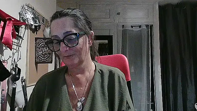 Snapshot of Mistress-Ivy51 chatting on 10-07-25, 05:54 Mistress-Ivy51 online show from 10-07-25, 05:54