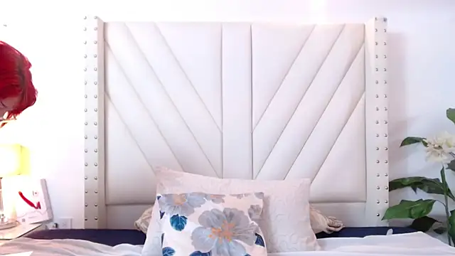 Ronnetemalbec online show from 12-18-25, 12:44