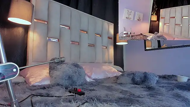 Snapshot of Hanzking01 chatting on 10-30-25, 04:03 Hanzking01 online show from 10-30-25, 04:03