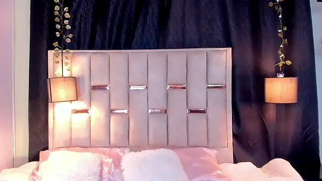 Snapshot of Hanzking01 chatting on 11-23-25, 02:44 Hanzking01 online show from 11-23-25, 02:44