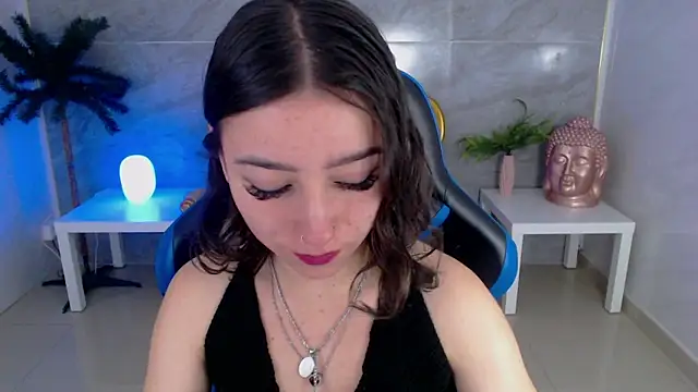 Snapshot of venuss09_s chatting on 01-08-26, 01:13 venuss09 s online show from 01-08-26, 01:13