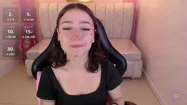 Snapshot of venuss09_s chatting on 02-21-26, 01:01 venuss09 s online show from 02-21-26, 01:01