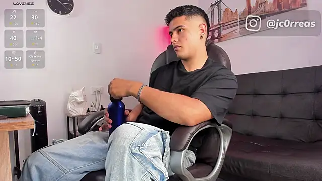  Juanes online show from 11-12-25, 08:08