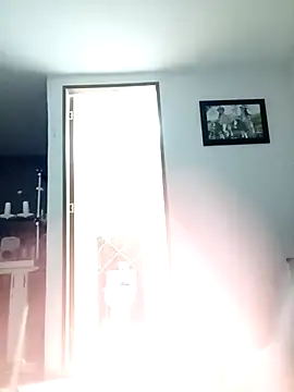 Snapshot of Arianna_Moss chatting on 10-24-25, 04:09 Arianna Moss online show from 10-24-25, 04:09