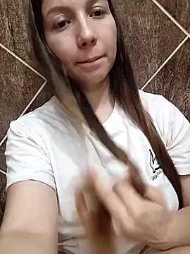 Snapshot of Arianna_Moss chatting on 10-28-25, 03:43 Arianna Moss online show from 10-28-25, 03:43