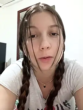 Snapshot of Arianna_Moss chatting on 11-08-25, 03:07 Arianna Moss online show from 11-08-25, 03:07