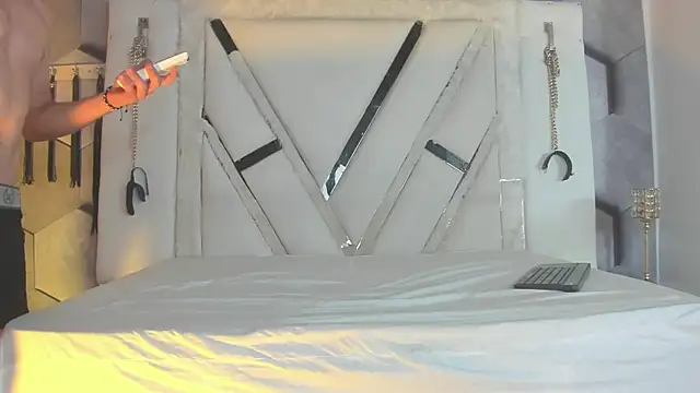 PeterBowel online show from 09-24-25, 03:10