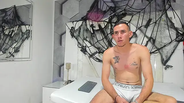 PeterBowel online show from 10-30-25, 02:13