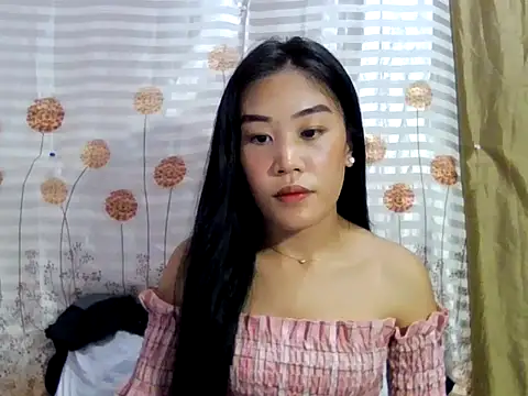 Snapshot of YourWildestDoll chatting on 11-06-25, 08:04 YourWildestDoll online show from 11-06-25, 08:04