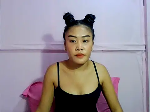 Snapshot of YourWildestDoll chatting on 02-09-26, 11:09 YourWildestDoll online show from 02-09-26, 11:09