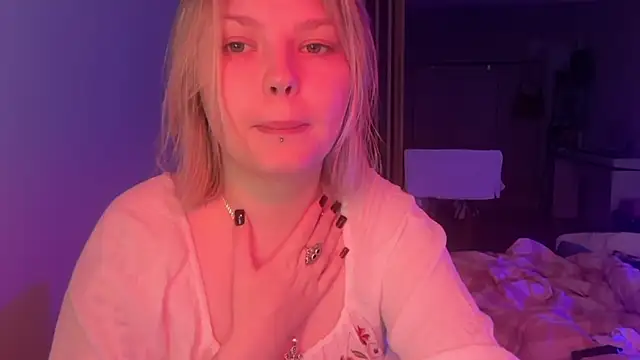 OpheliaRitz online show from 12-21-25, 04:19