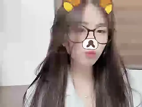 Snapshot of Amelia-babee chatting on 09-23-25, 12:41 Amelia-babee online show from 09-23-25, 12:41