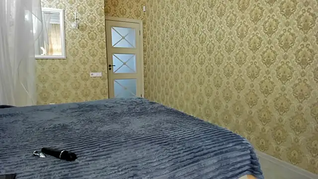 sofielovely  online show from 10-02-25, 12:01