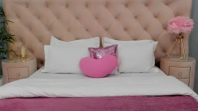 NoraHaynes online show from 02-01-26, 03:05