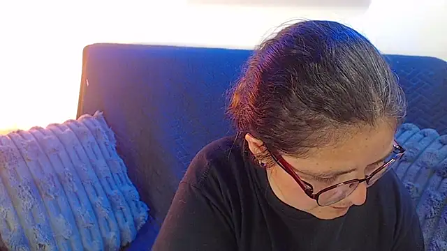 Linda banks  online show from 12-03-25, 01:46