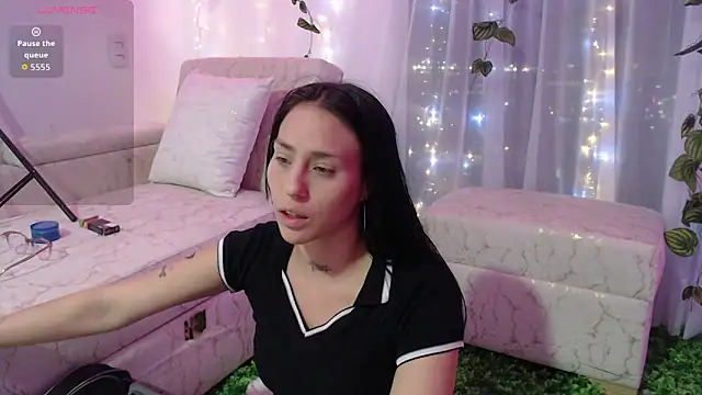 MELANISHAW online show from 09-26-25, 02:26