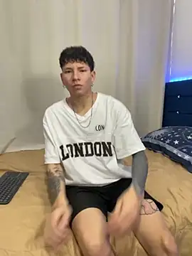 Tatiiana n Damiian online show from 11-02-25, 02:41