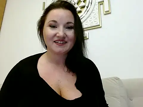 Snapshot of EliseBliss69 chatting on 10-13-25, 08:09 EliseBliss69 online show from 10-13-25, 08:09