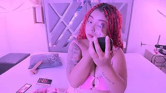 Snapshot of nahomy_ryans chatting on 10-14-25, 07:25 nahomy ryans online show from 10-14-25, 07:25