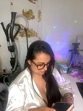 hotadhara01 online show from 10-01-25, 03:23