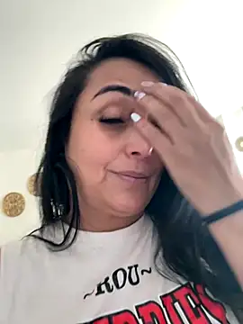 hotadhara01 online show from 11-20-25, 02:28