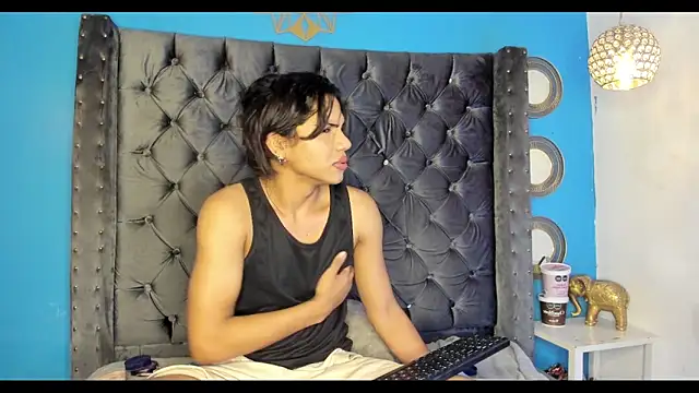 bxby dolls online show from 09-26-25, 05:33