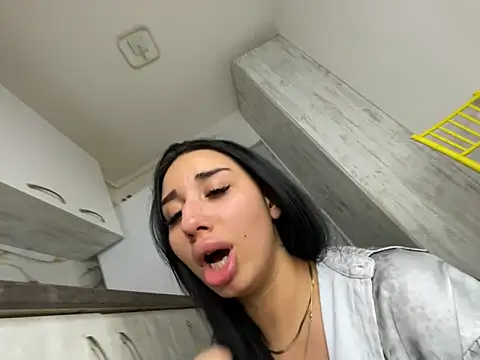 Snapshot of BlueEyes_BB chatting on 02-13-26, 10:06 BlueEyes BB online show from 02-13-26, 10:06