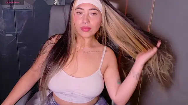  ManuVeelez online show from 12-19-25, 05:14