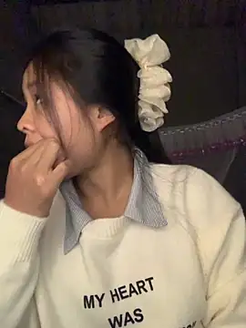 NhuFox online show from 11-28-25, 01:36