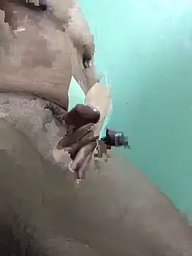 Huynh-duc-huy online show from 10-15-25, 02:28