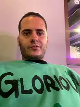 Pablo EscobarGomez online show from 12-17-25, 11:33