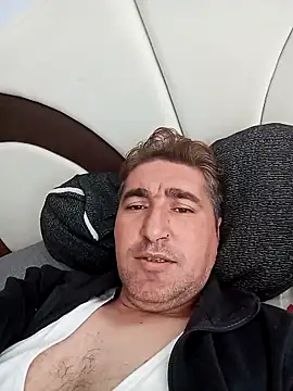 mert0359 online show from 10-28-25, 08:18