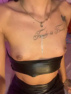 Snapshot of Lady_Dirty444 chatting on 09-28-25, 09:42 Lady Dirty444 online show from 09-28-25, 09:42