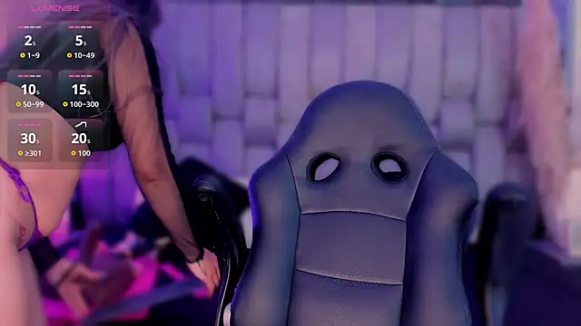 Snapshot of Samarafernandez chatting on 10-05-25, 04:11 Samarafernandez online show from 10-05-25, 04:11