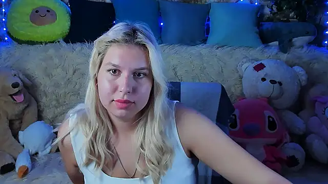 ChloeRicc online show from 09-08-25, 03:00